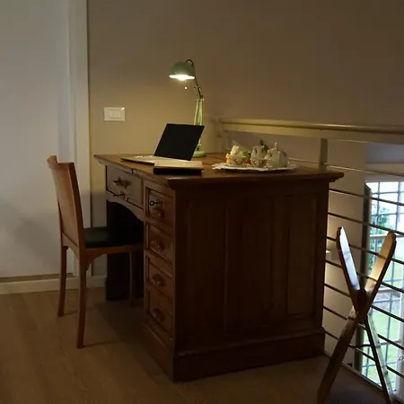 Walls Center Apartment *